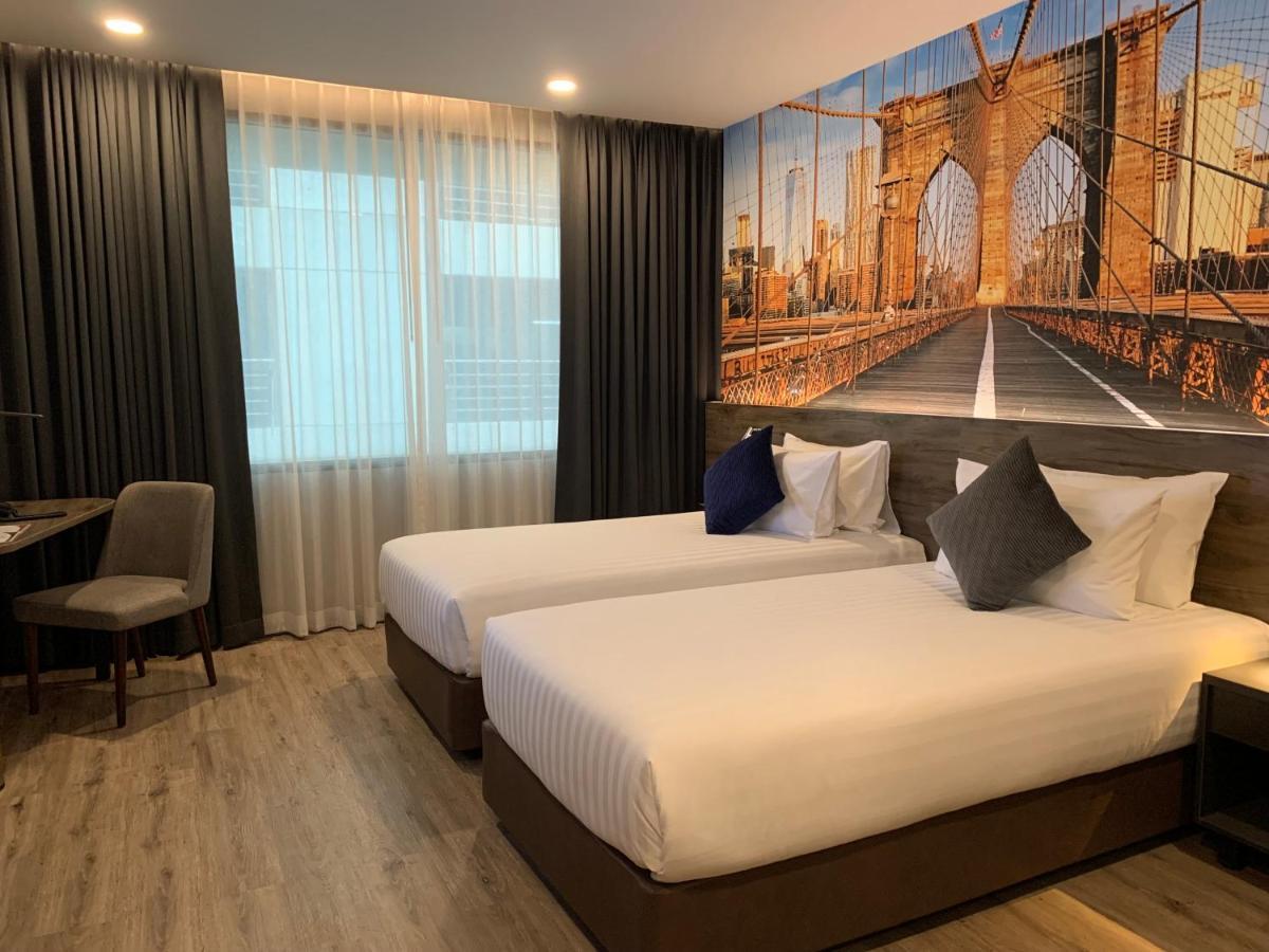 Manhattan Hotel Bangkok Kültér fotó
